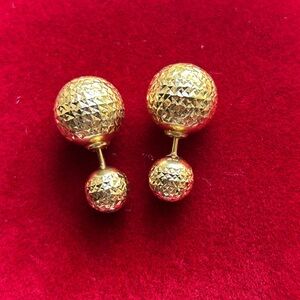 BRANDNEW 18 KARAT GOLD BALL EARRINGS SCREW LOCKED
